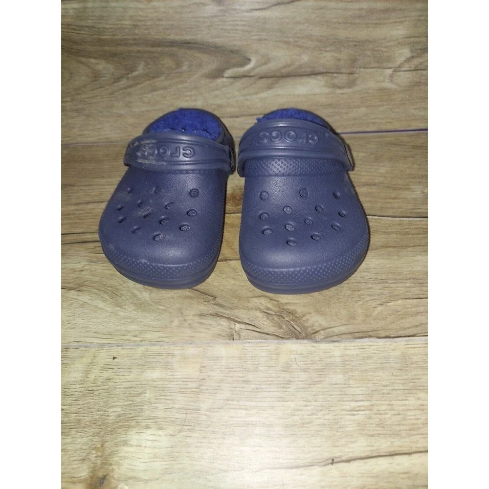 Blue Fur Lined Crocs Child Size 4